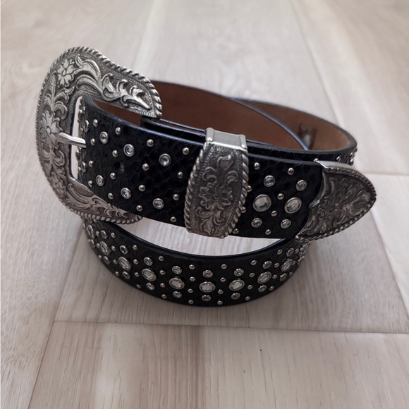 Ariat Accessories - VTG 90s Ariat Rhinestone Studded Black Leather Belt